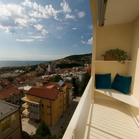Seatrieste Apartment